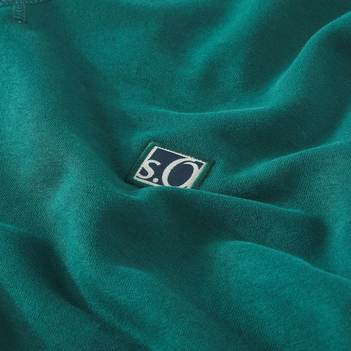 s.Oliver Sweatshirt aus Baumwollmischung dunkelgrün