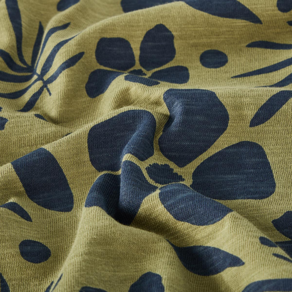 North T-Shirt mit Allover-Muster oliv