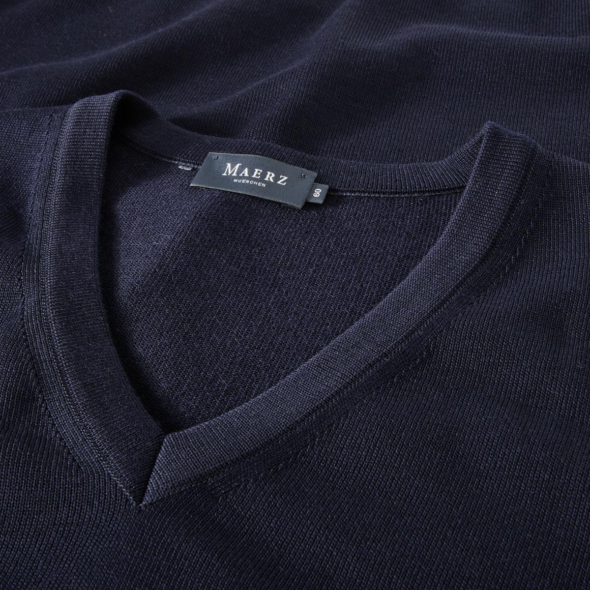 MAERZ MUENCHEN Feinstrickpullover aus Merinowolle dunkelblau