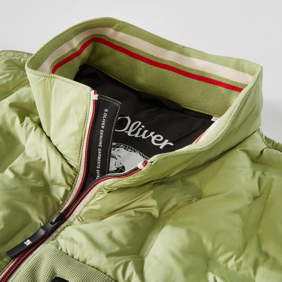 s.Oliver Steppjacke mit Stehkragen grün