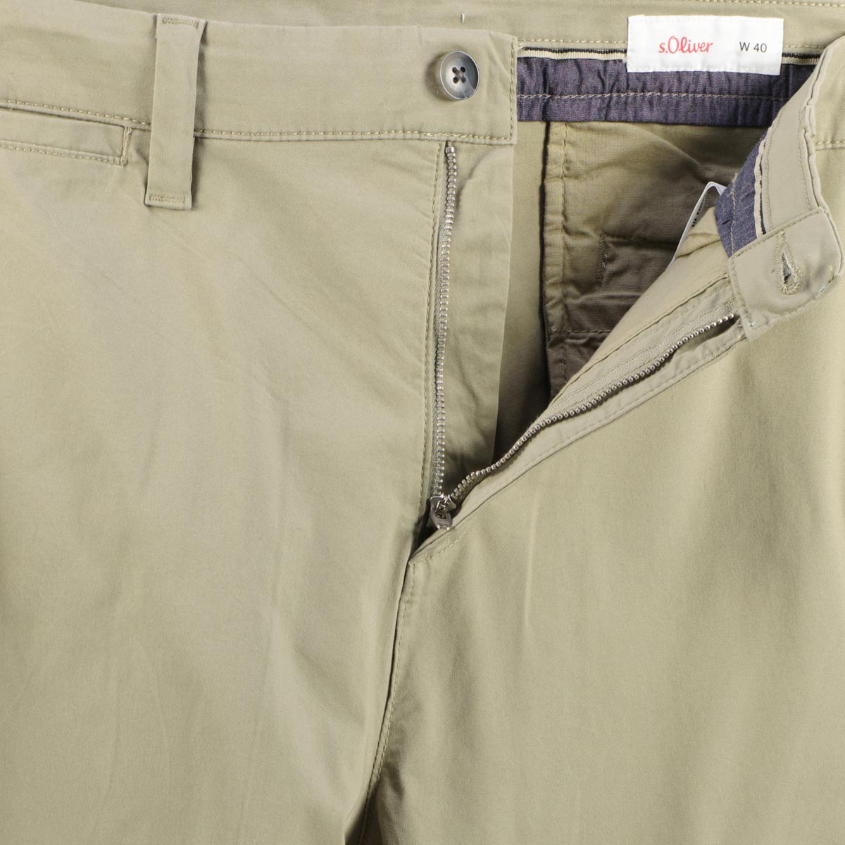 s.Oliver Chino-Shorts mit Elasthan oliv