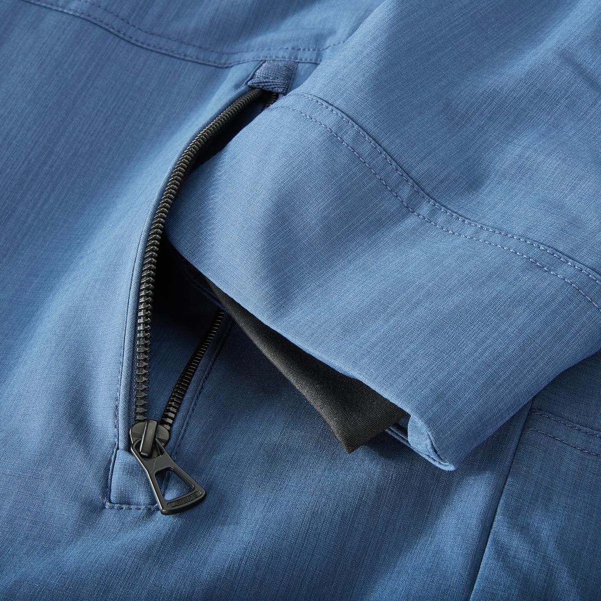 Lerros Blouson aus Funktionsmaterial, wind- und wasserabweisend blau
