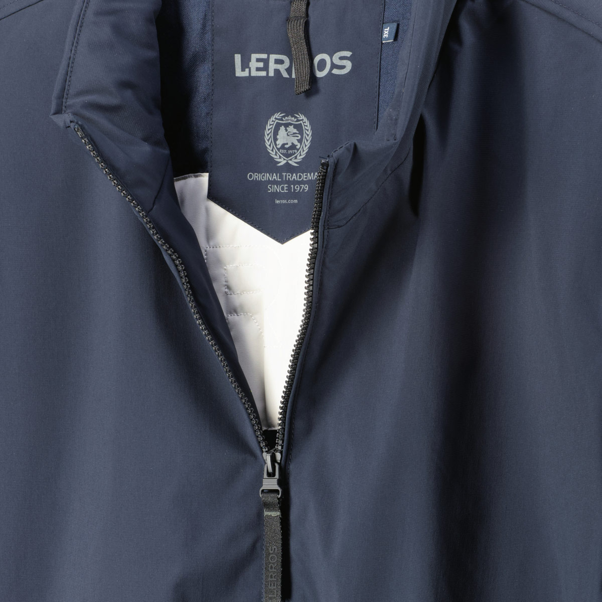 Lerros Leicht wattierte Blousonjacke dunkelblau Lerros Leicht wattierte Blousonjacke dunkelblau