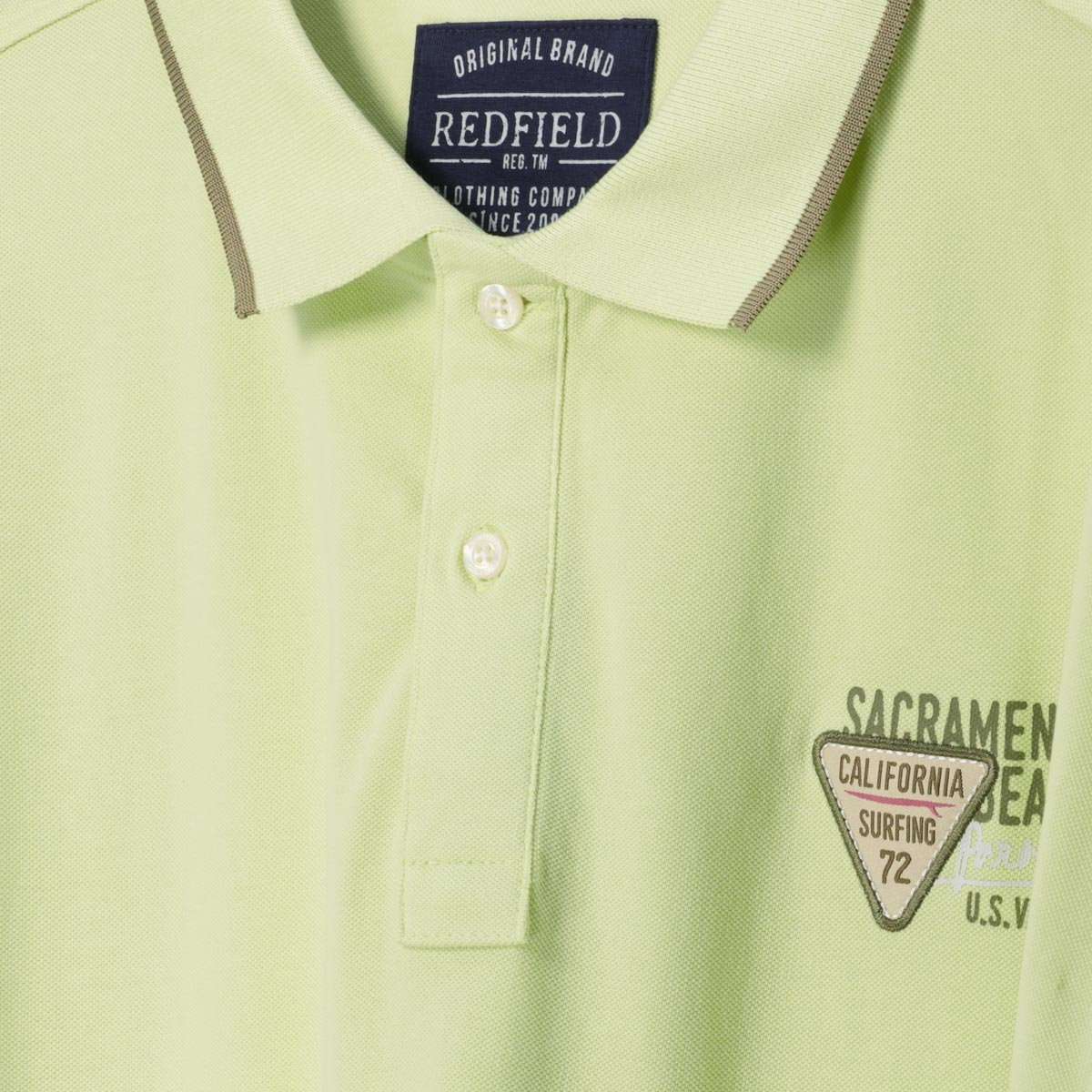 Redfield Poloshirt mit Kontrastdetails hellgrün