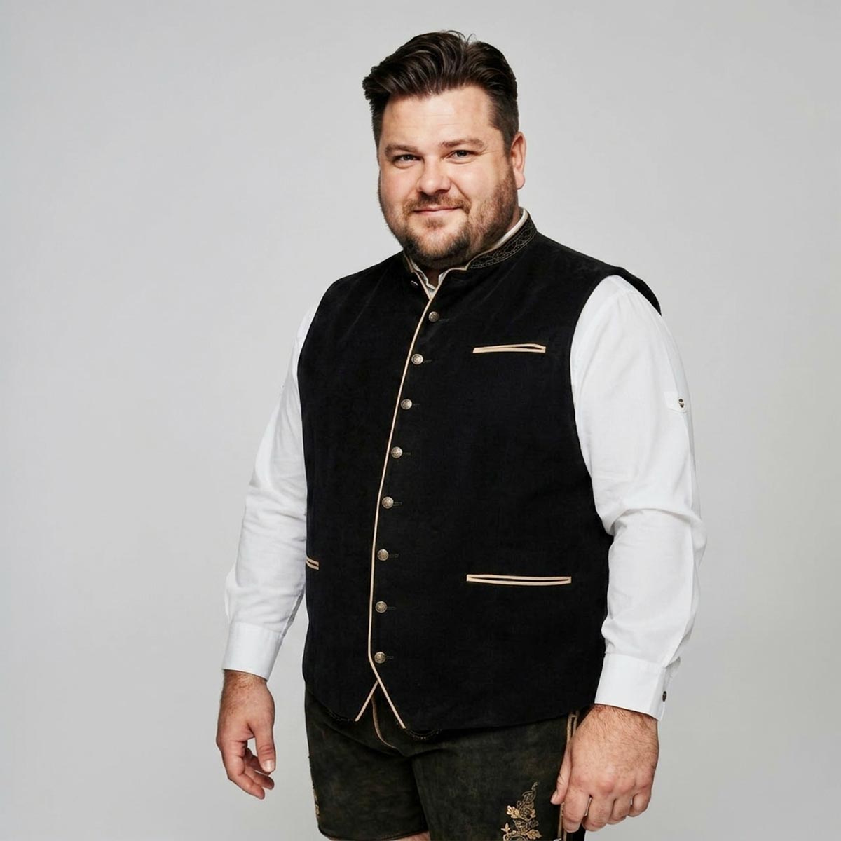 Pfundskerl Trachtenweste aus Samt schwarz