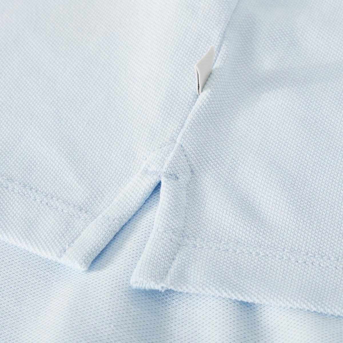 s.Oliver Poloshirt mit Kontrastdetails hellblau