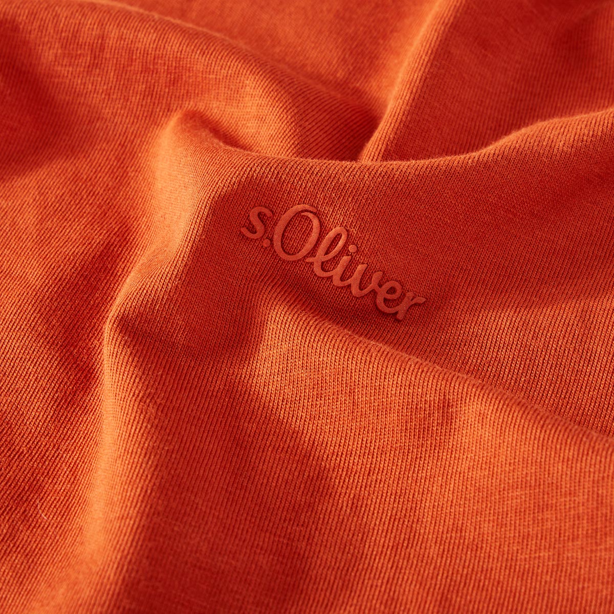 s.Oliver T-Shirt aus Baumwolle ziegelrot