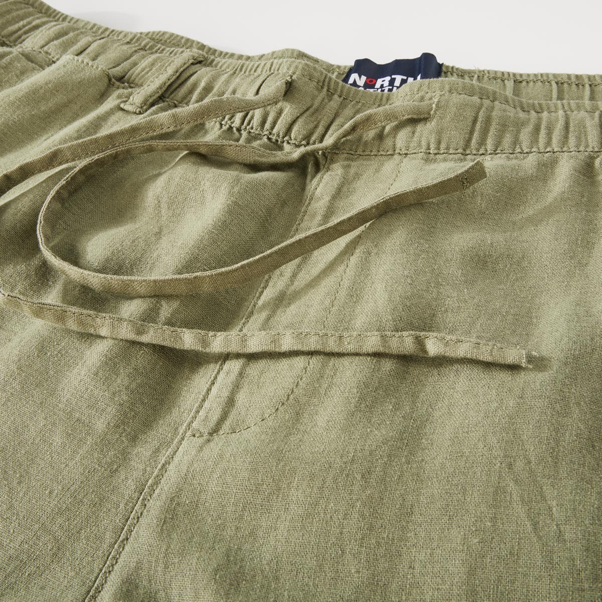 North Chino-Shorts mit Leinen oliv