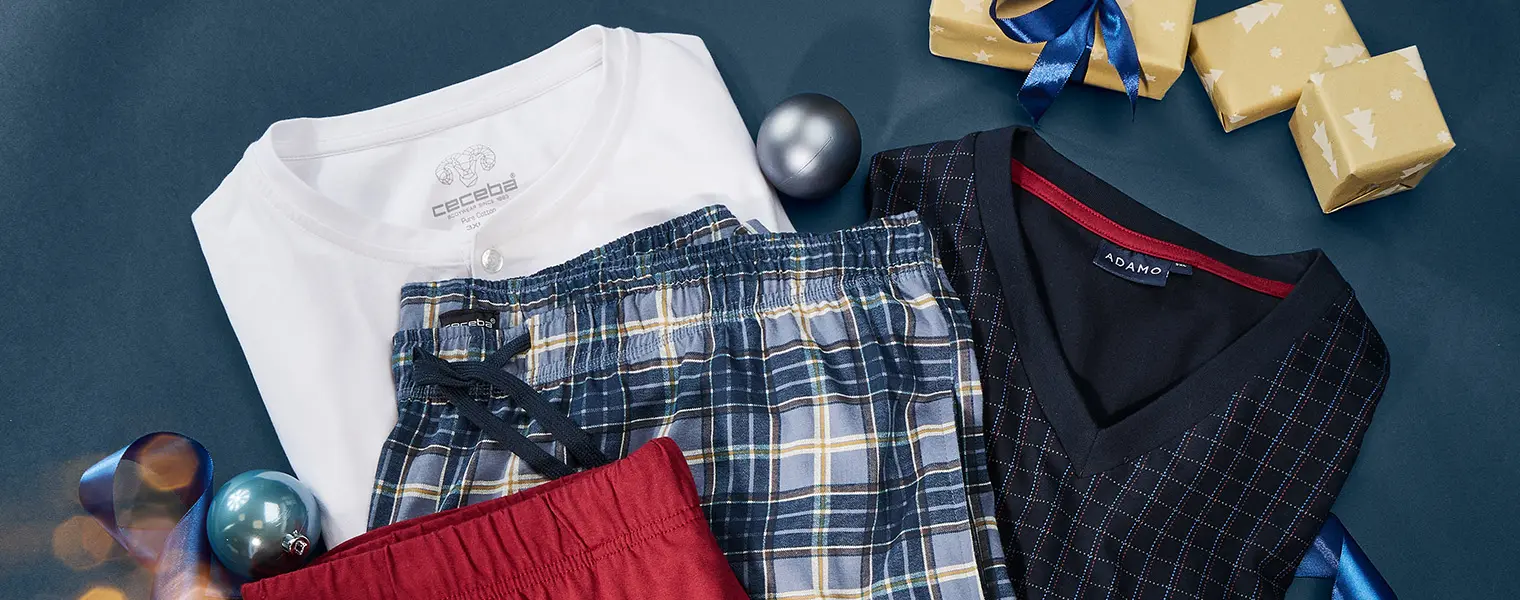 Schlafanzug-Set mit T-Shirt und karierten Hosen im Weihnachtslook – bequeme Nachtwäsche für Männer in großen Größen