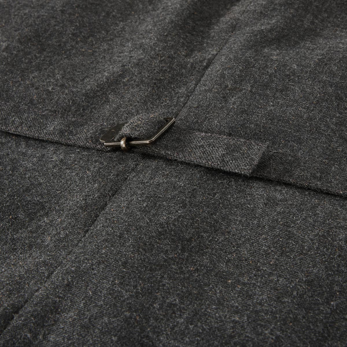 Pfundskerl Trachtenweste aus Ziegenvelour beige