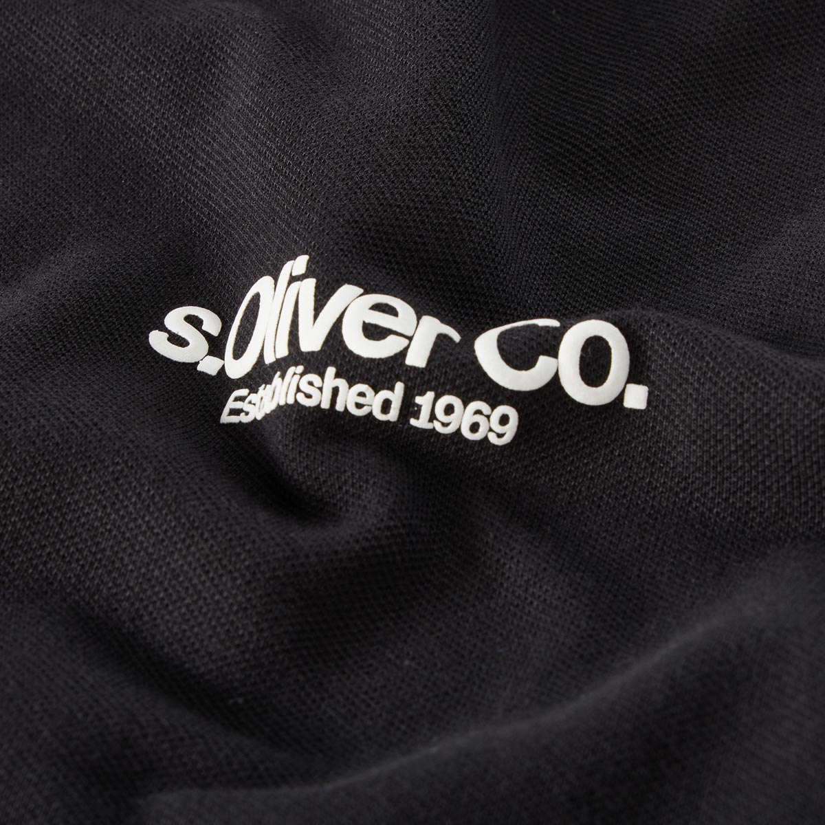 s.Oliver Poloshirt mit Elasthan schwarz