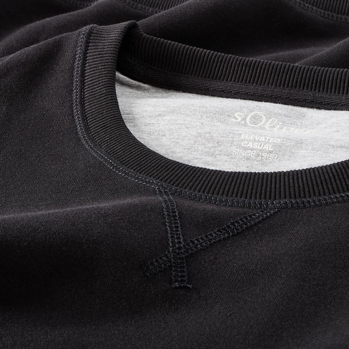 s.Oliver Sweatshirt aus Baumwollmischung schwarz