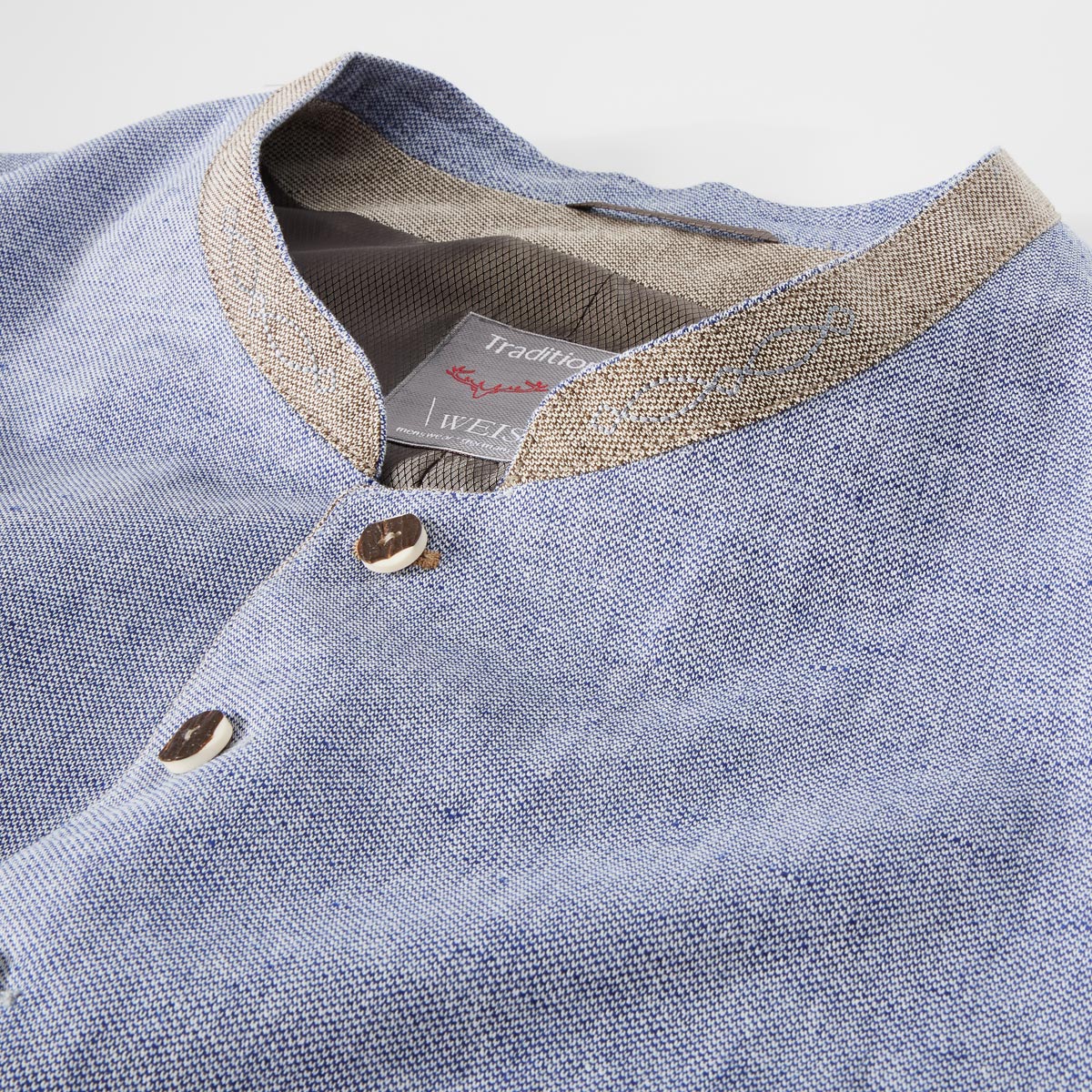 Weis Trachtenweste mit Leinen blau