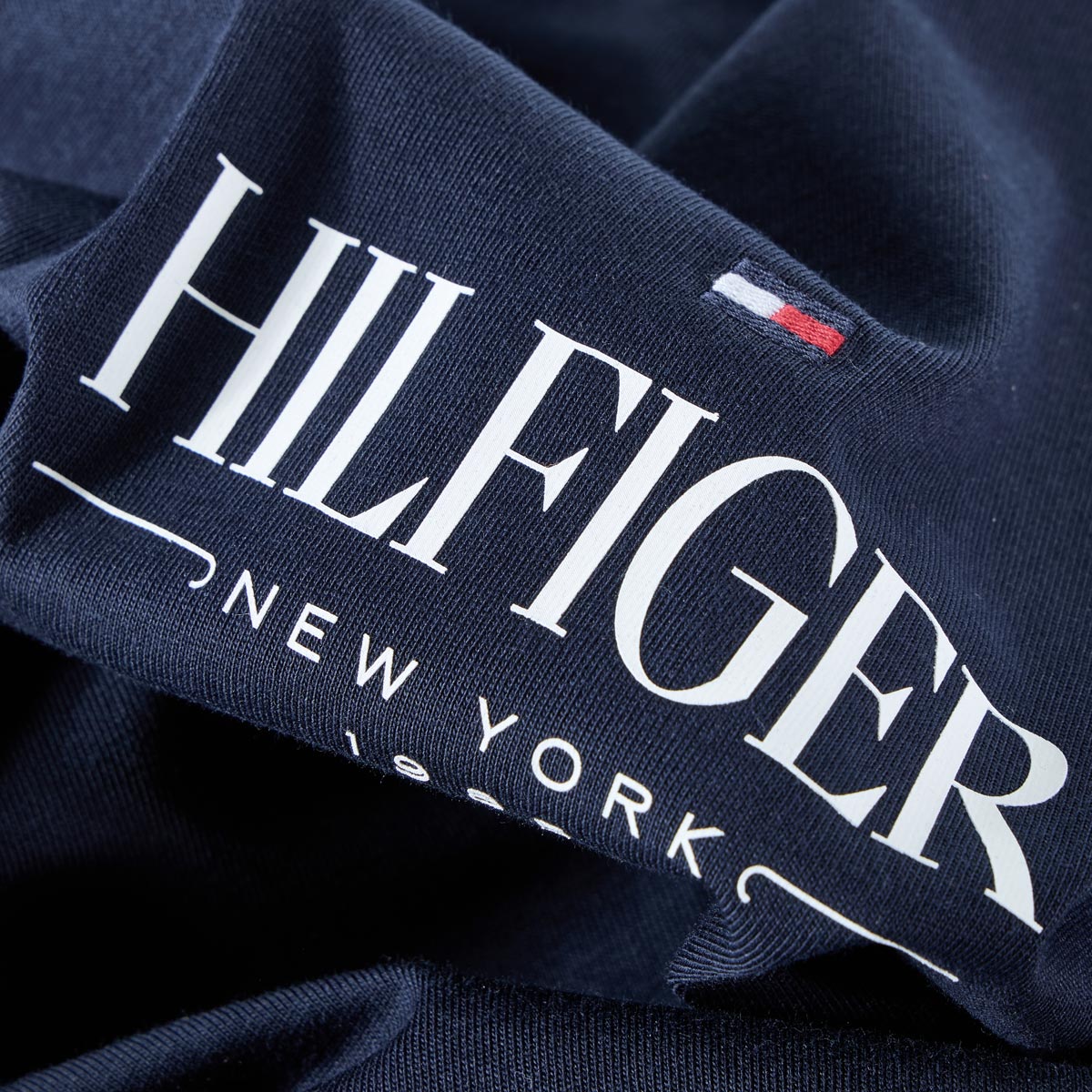 Tommy Hilfiger T-Shirt mit Label-Print marine