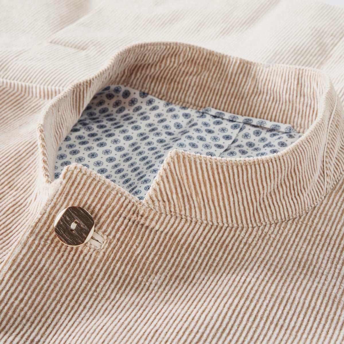 Weis Trachtensakko aus Baumwoll-Cord mit Stretch beige