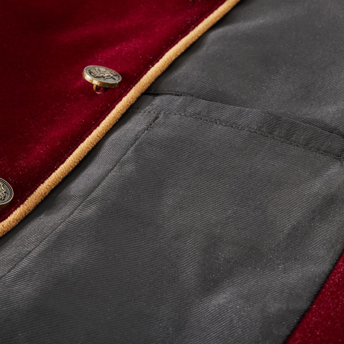 Pfundskerl Trachtenweste aus Samt dunkelrot