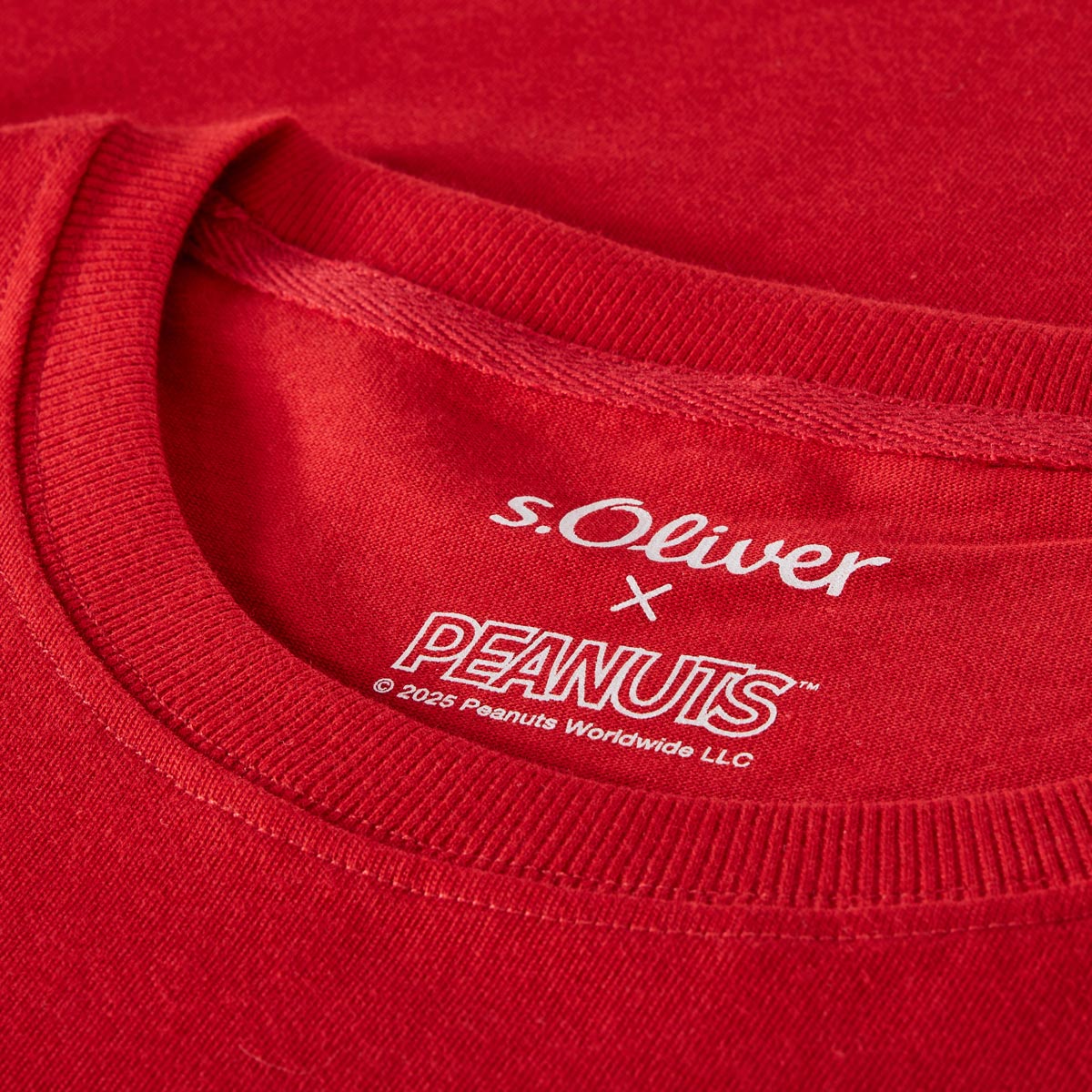 s.Oliver T-Shirt mit Stickerei rot