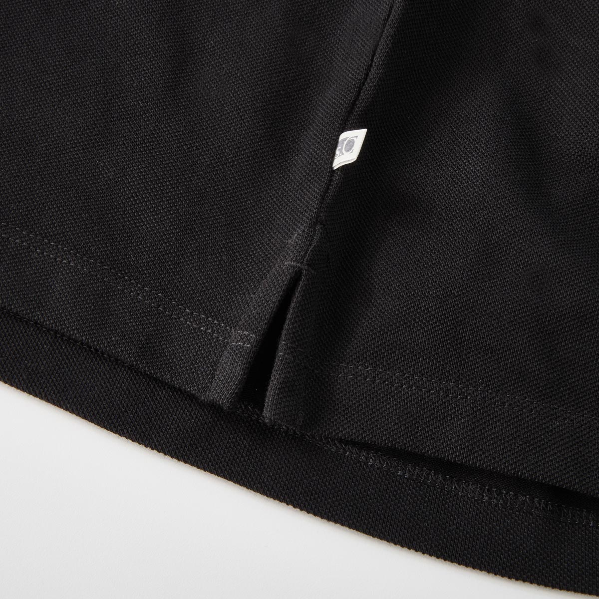 s.Oliver Poloshirt mit Kontrastdetails schwarz