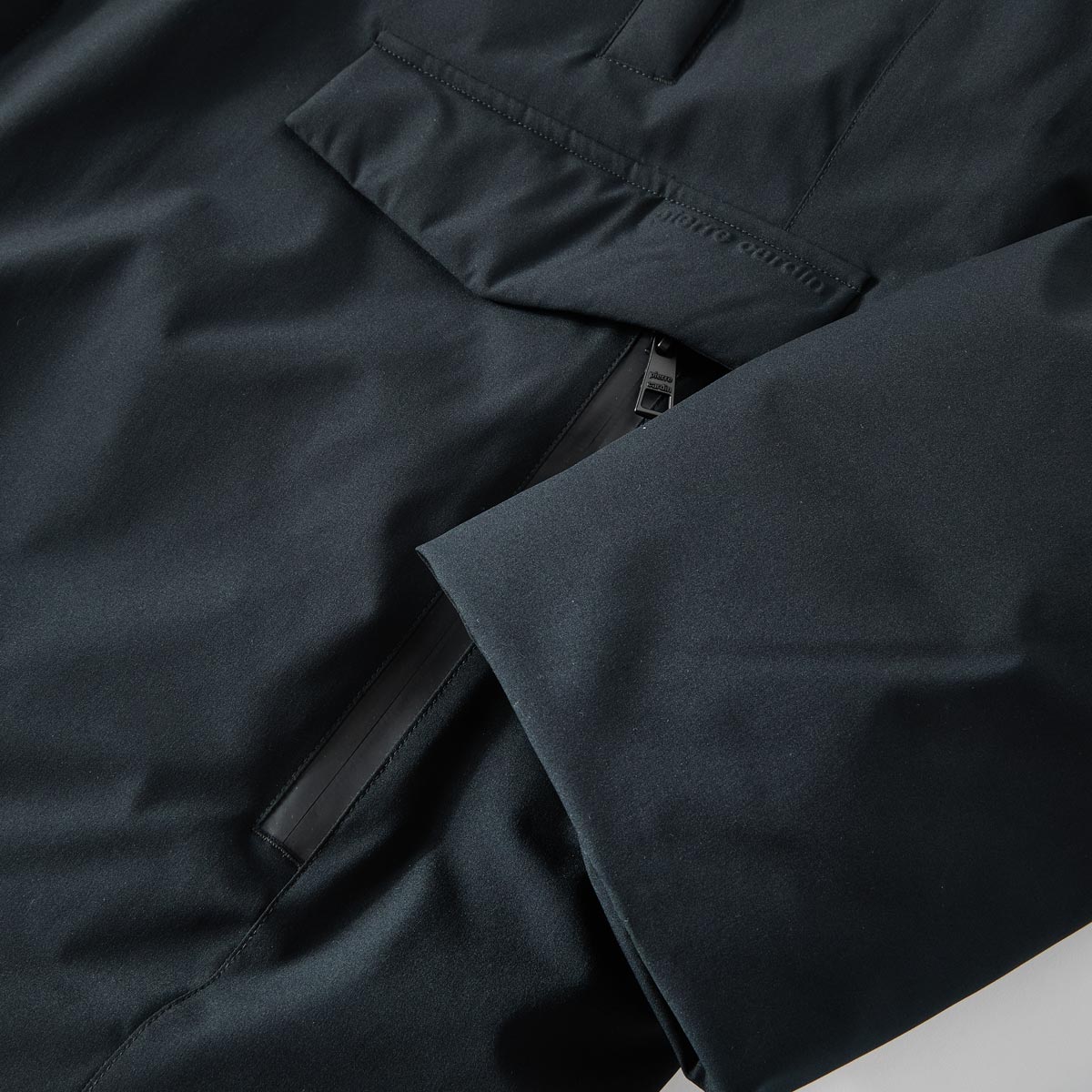 Pierre Cardin Winterjacke, wind- und wasserdicht schwarz