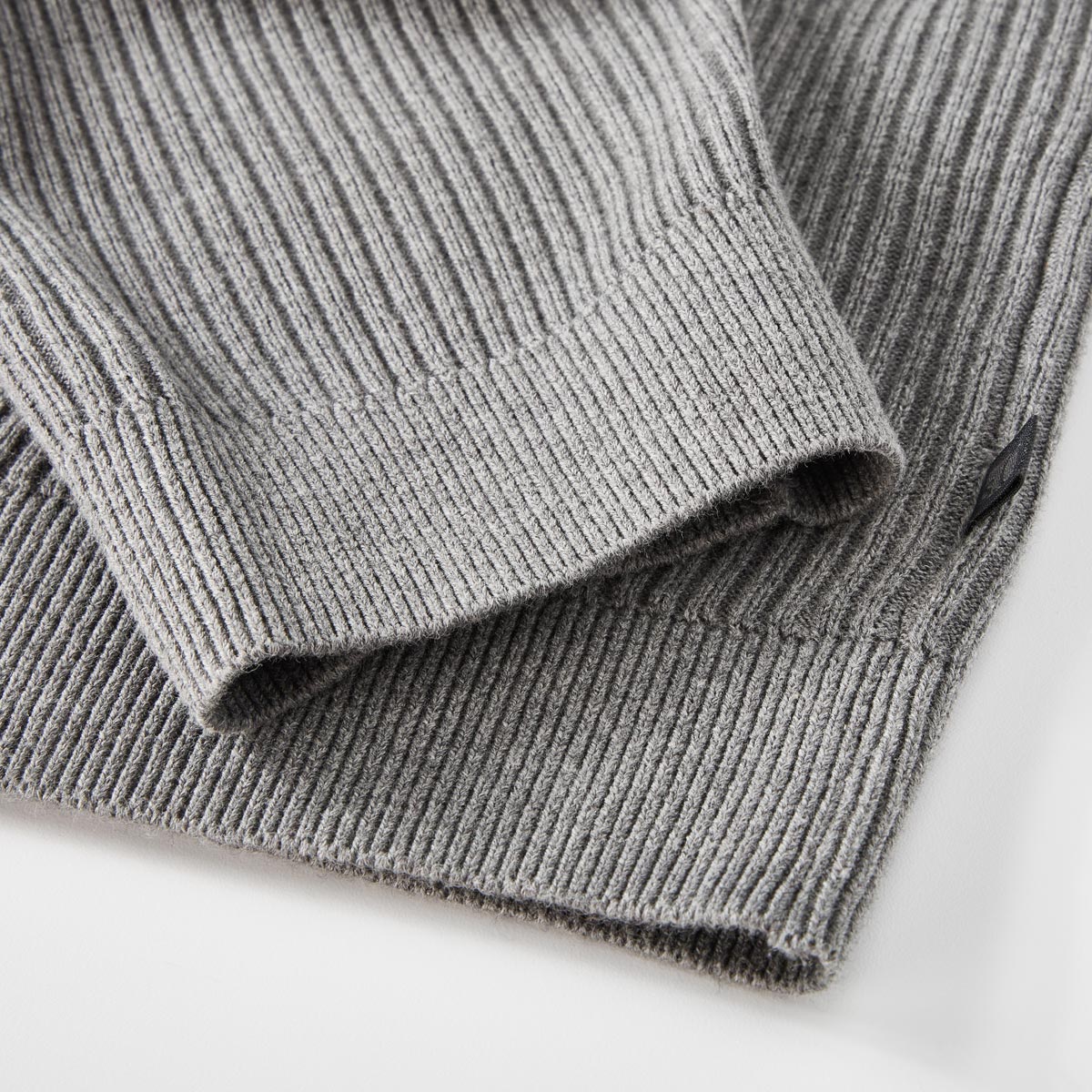s.Oliver Strickpullover aus Baumwolle grau