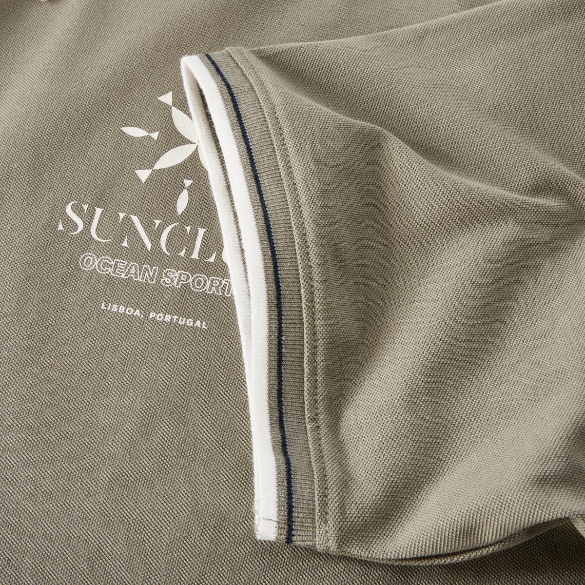s.Oliver Poloshirt mit Motiv-Print khaki