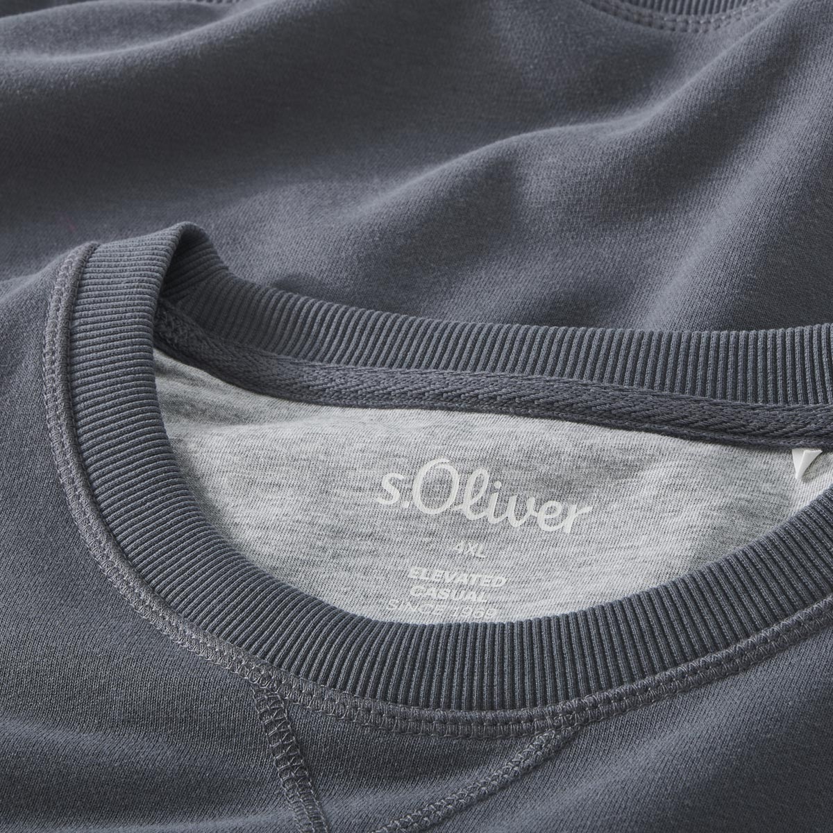 s.Oliver Sweatshirt aus Baumwollmischung dunkelgrau