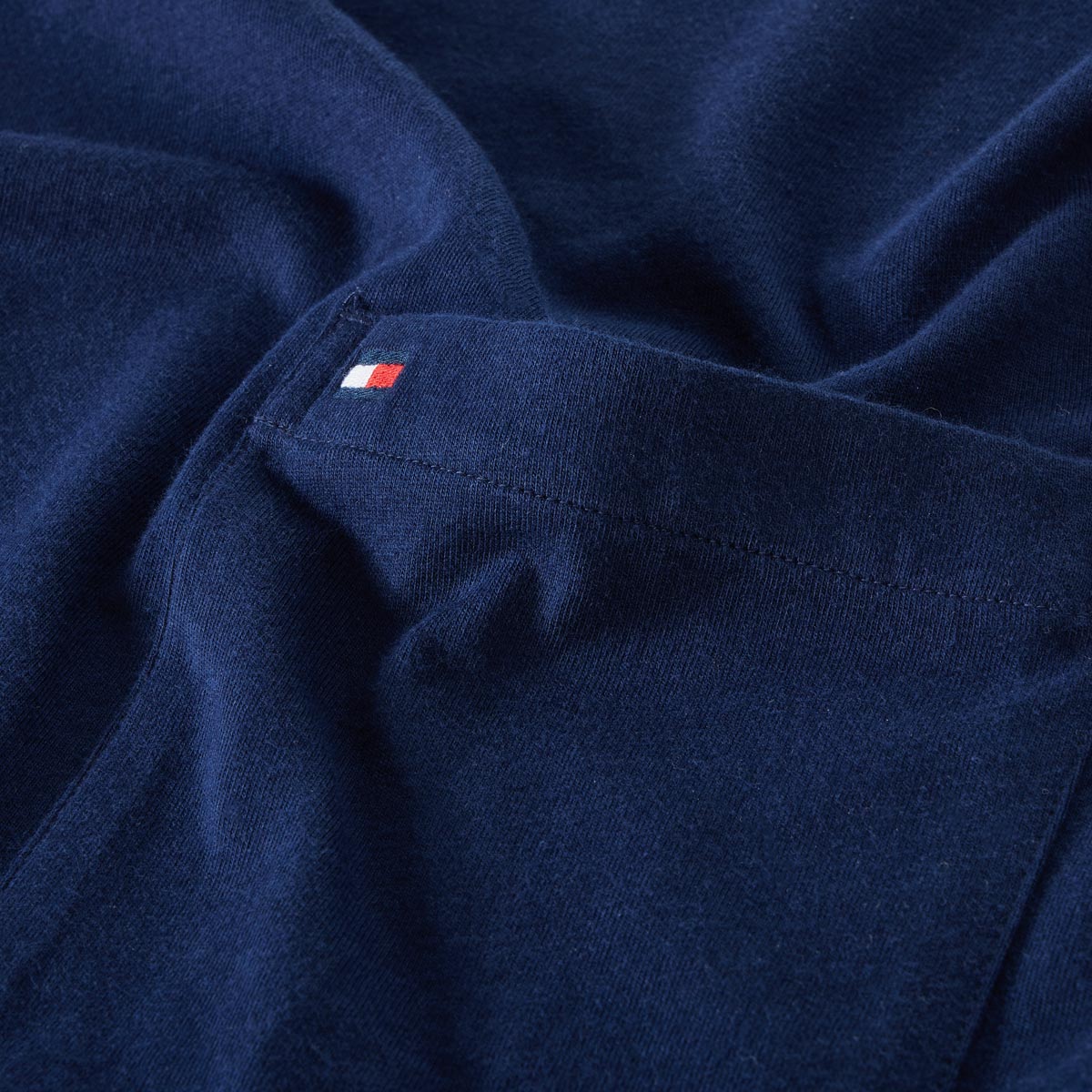 Tommy Hilfiger T-Shirt mit Kontrastdetails dunkelblau