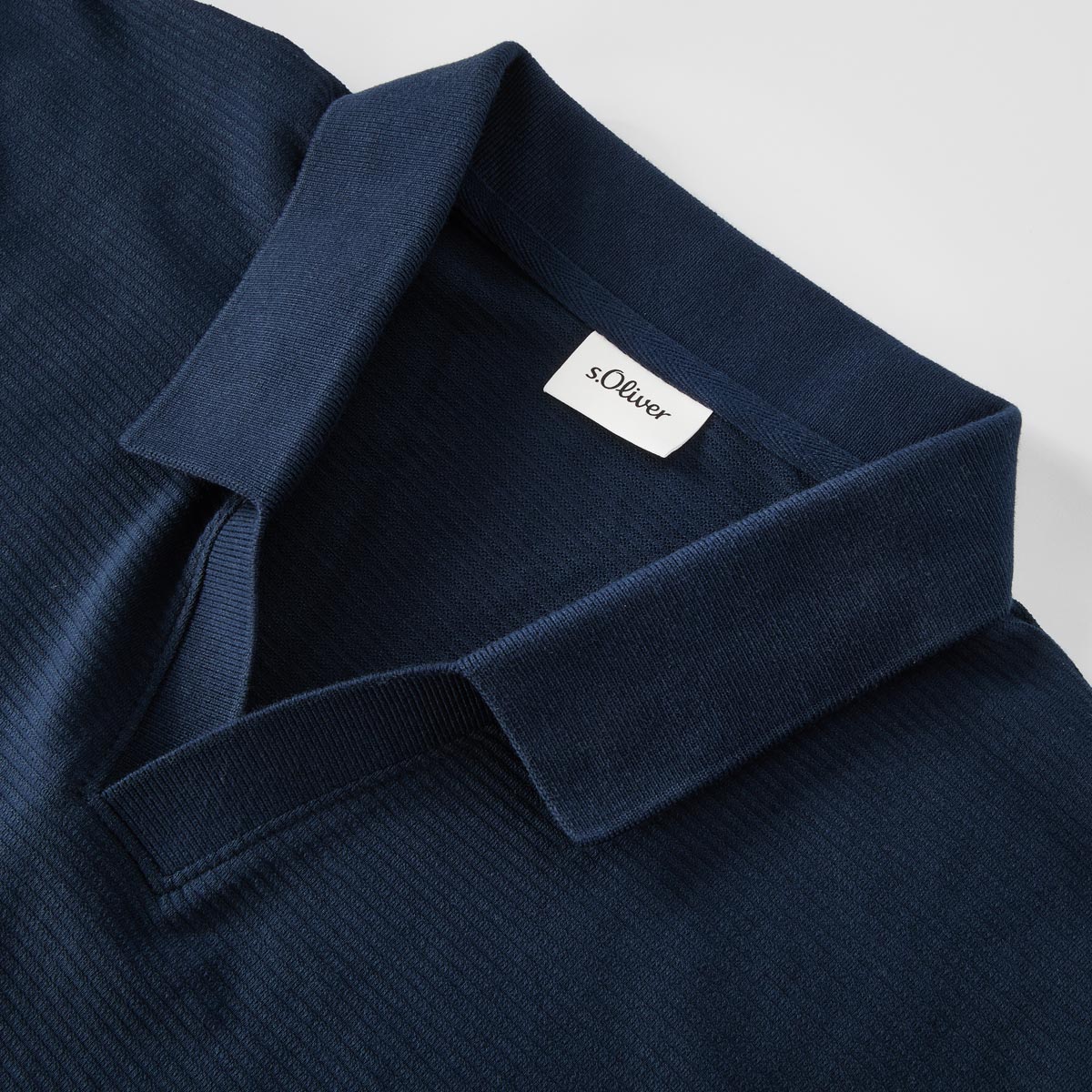 s.Oliver Poloshirt aus Baumwolle blau