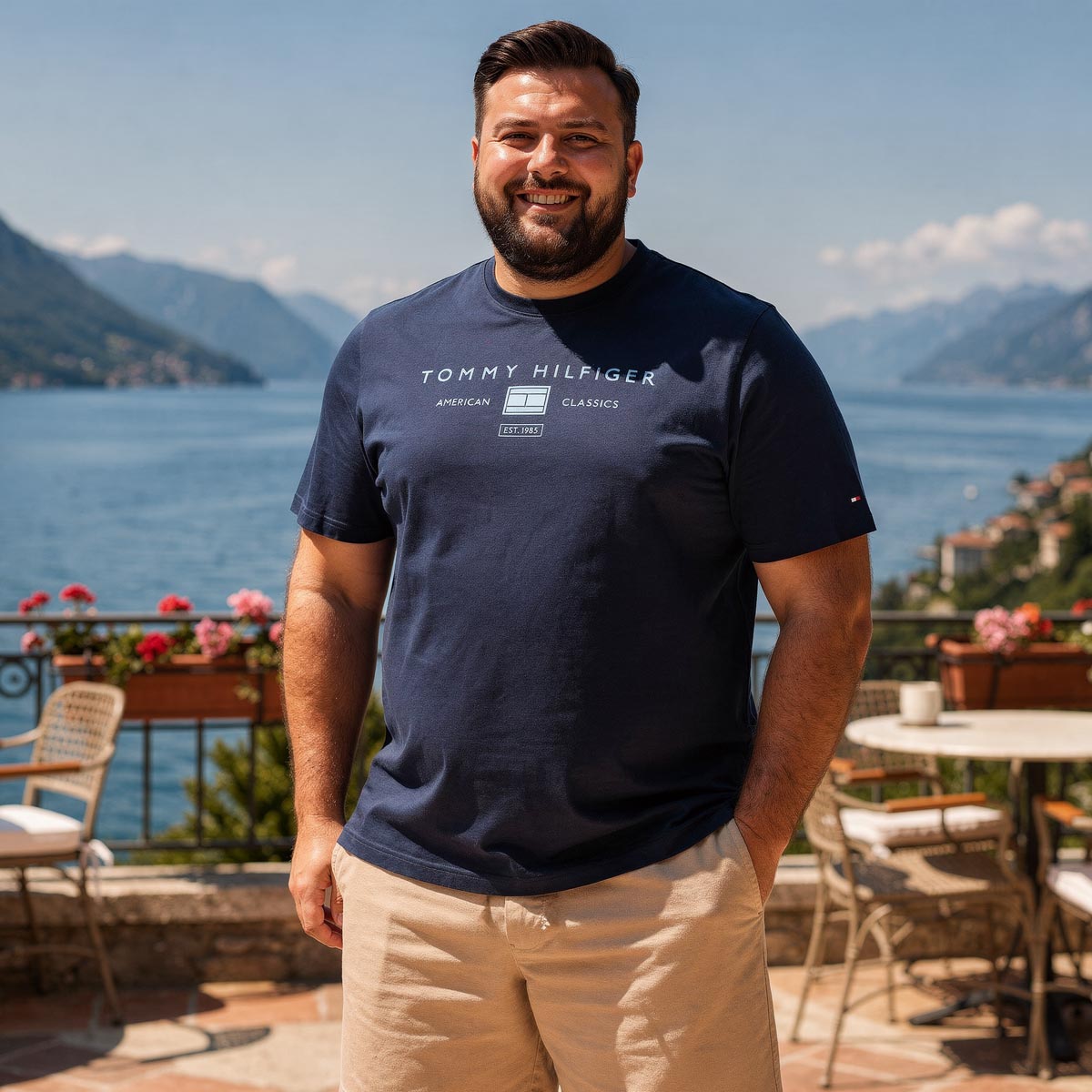 Tommy Hilfiger T-Shirt mit Label-Print marine