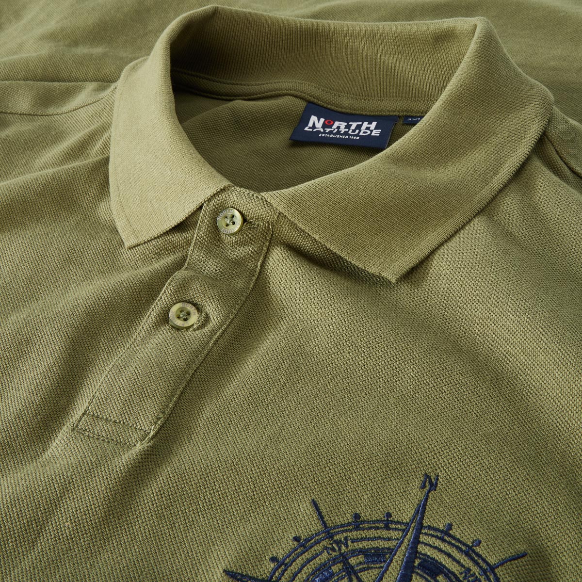 North Poloshirt mit Stickerei oliv