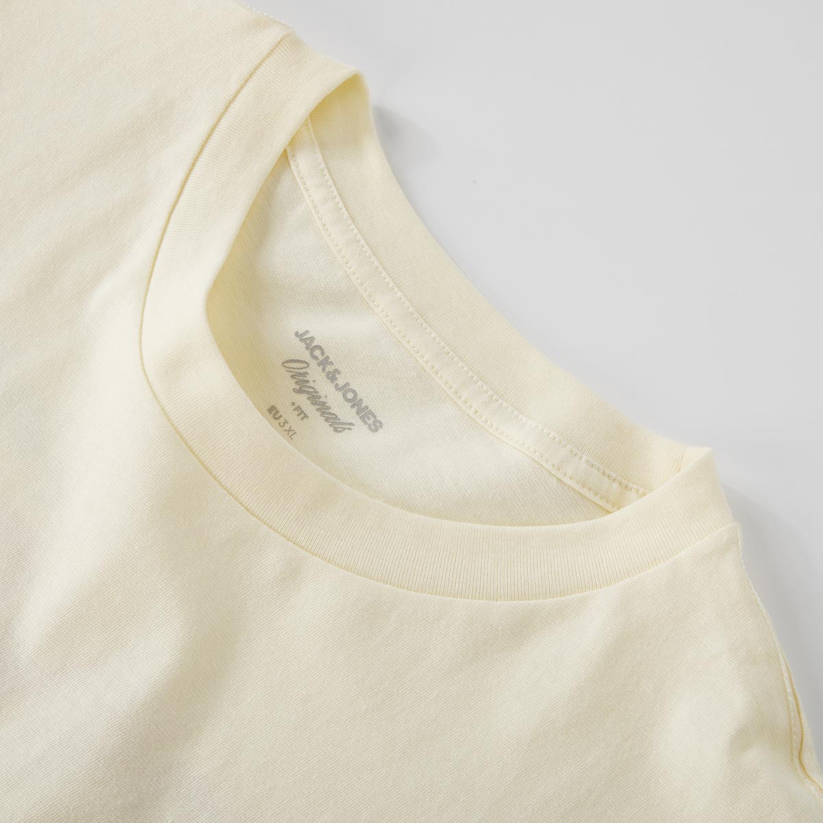 Jack&Jones T-Shirt mit Print auf Vorder- und Rückseite cremeweiß