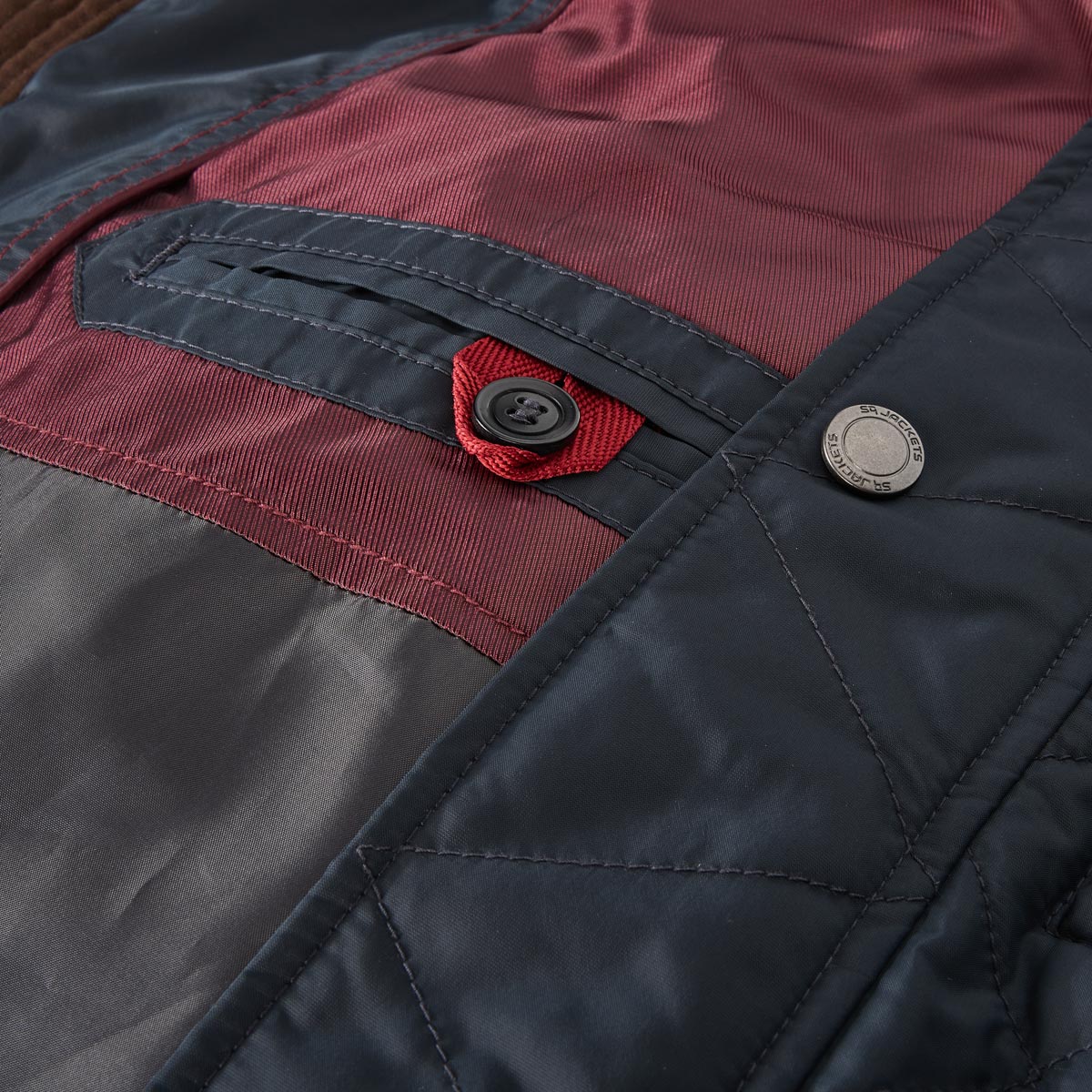 S4 Jackets Steppjacke mit Kontrastdetails, wasserabweisend marine