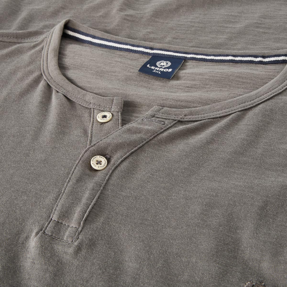 Lerros T-Shirt mit Serafinokragen grau