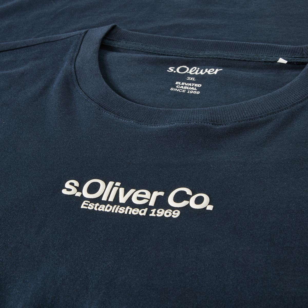s.Oliver T-Shirt mit Label-Print dunkelblau