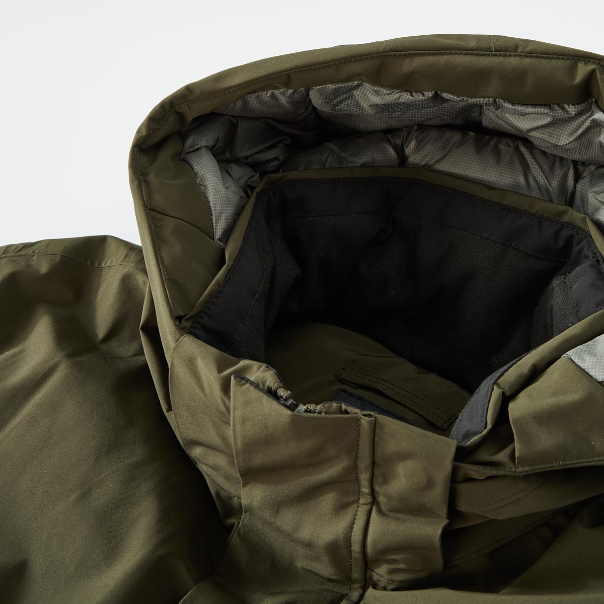 Jack&Jones Wattierte Jacke, wind- und wasserdicht oliv