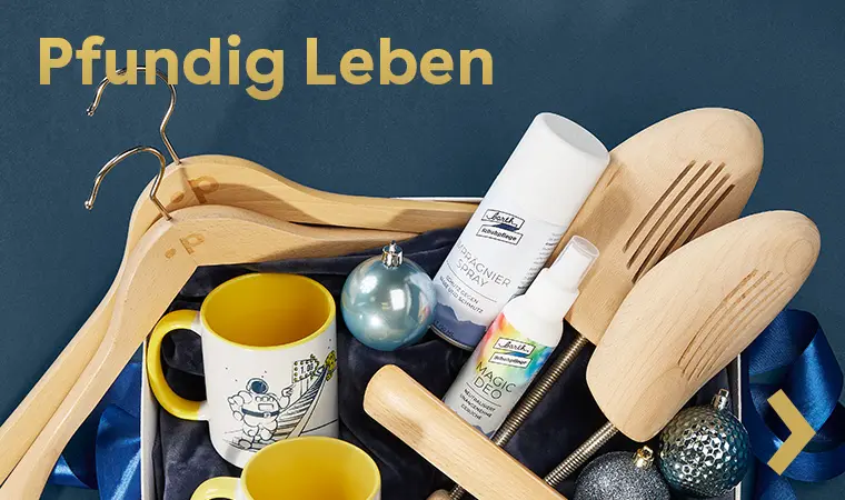 Geschenkset mit Tassen, Schuhspannern und Pflegeprodukten