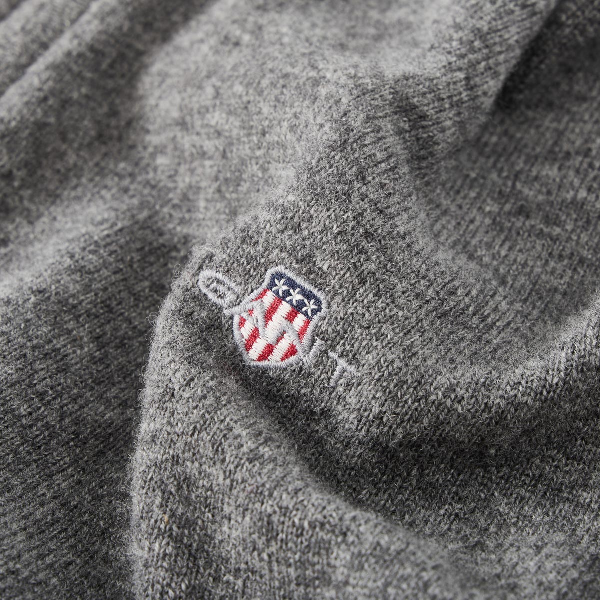 Gant Strickjacke aus Lammwolle anthrazit
