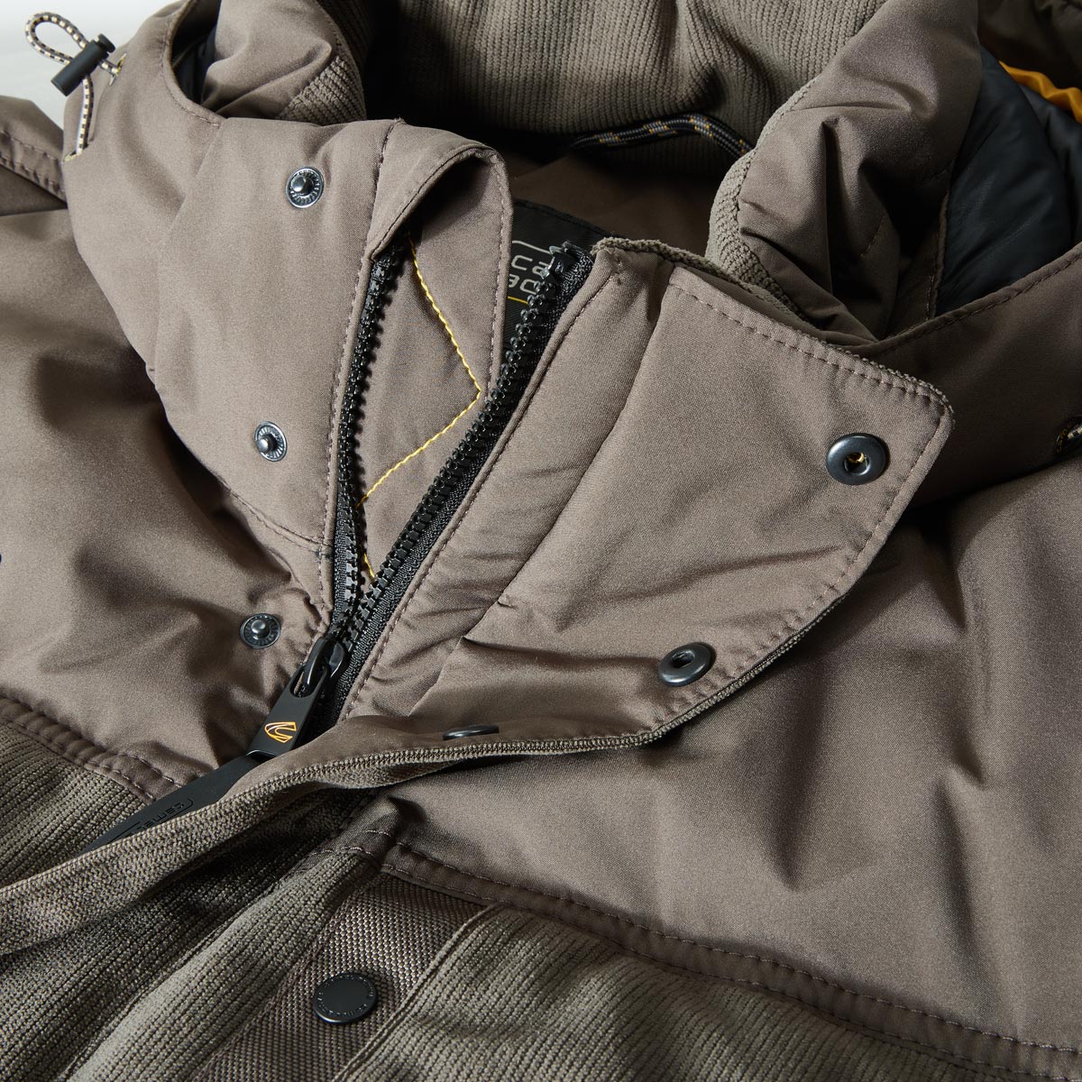 camel active Winter-Steppjacke mit Cord-Details braun