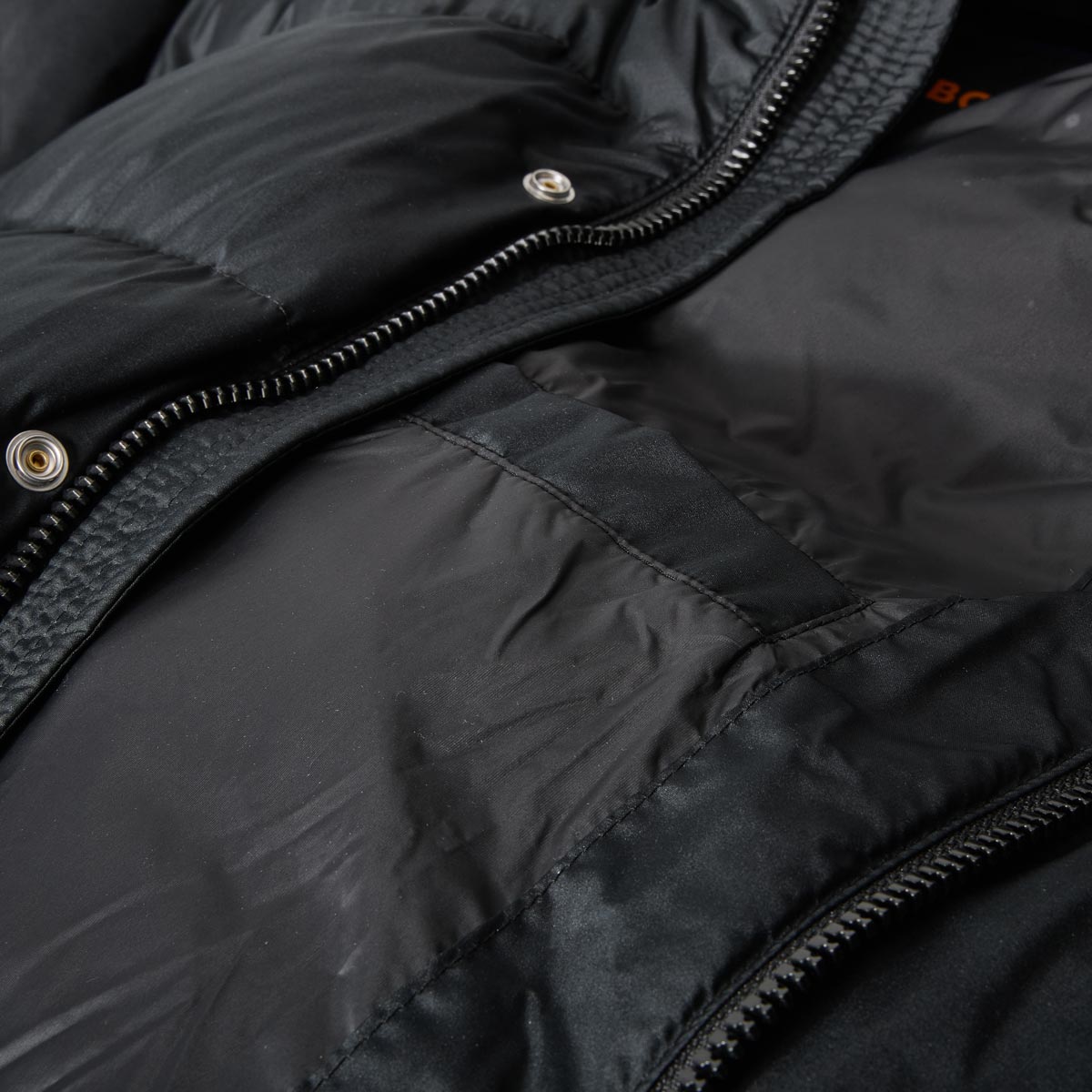 BOSS Winter-Steppjacke mit wärmender Wattierung schwarz