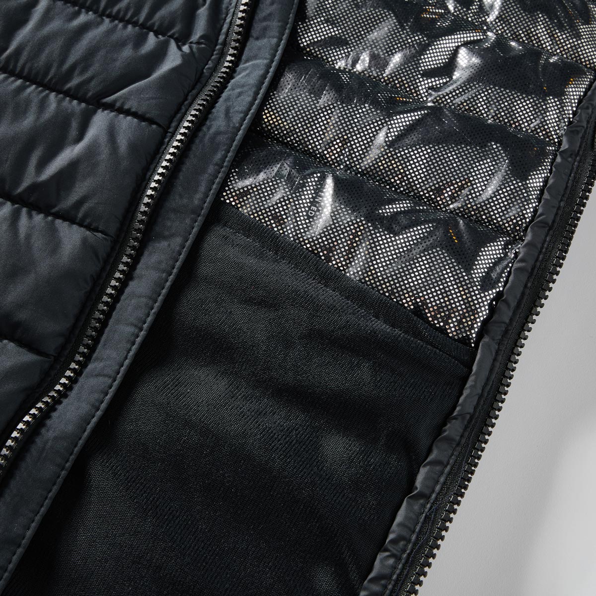 Columbia Steppweste „Powder Lite“,wind- und wasserabweisend schwarz