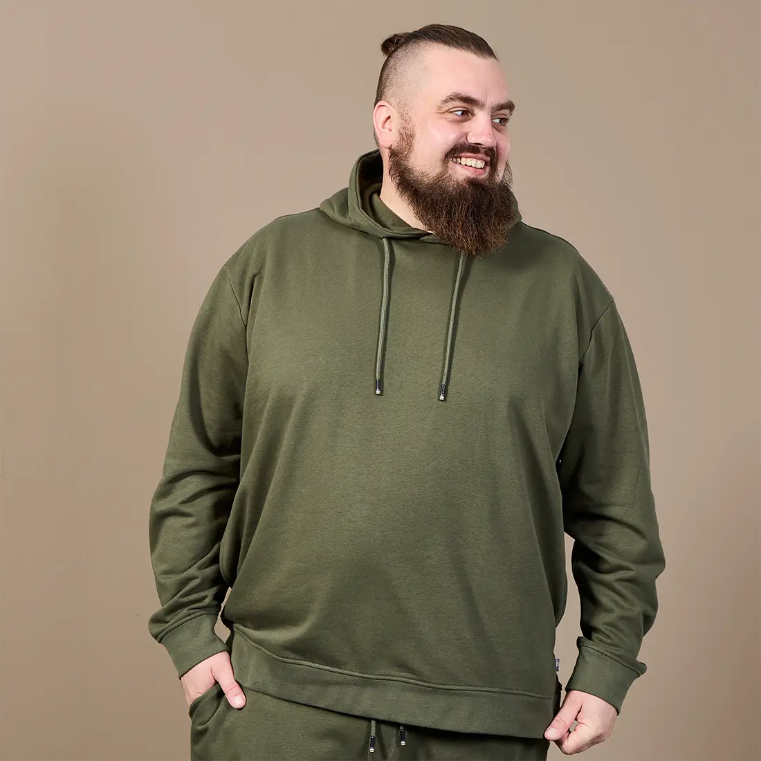 Sweatshirts und Hoodies in großen Größen
