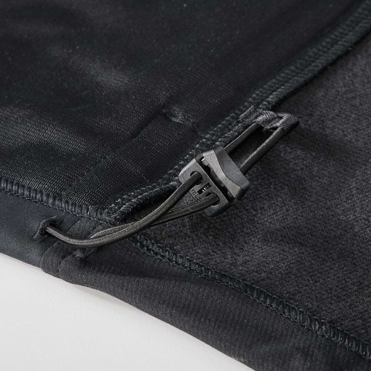 Under Armour Softshelljacke, winddicht und wasserabweisend schwarz