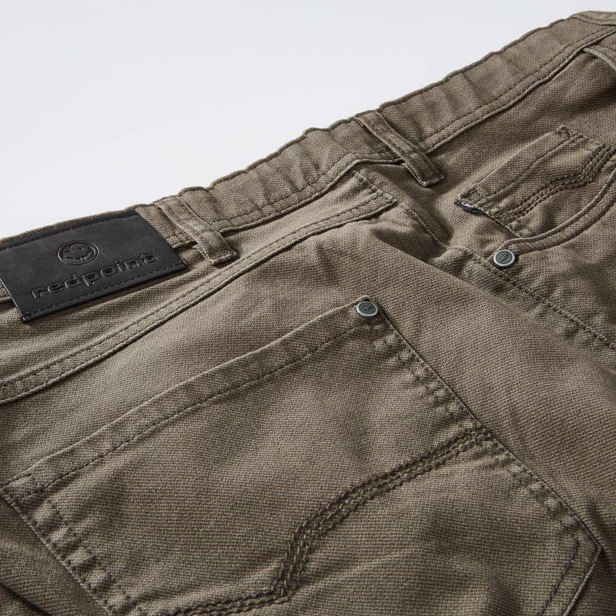 Redpoint Stretch-Jeans "Montreal", Loose Fit oliv