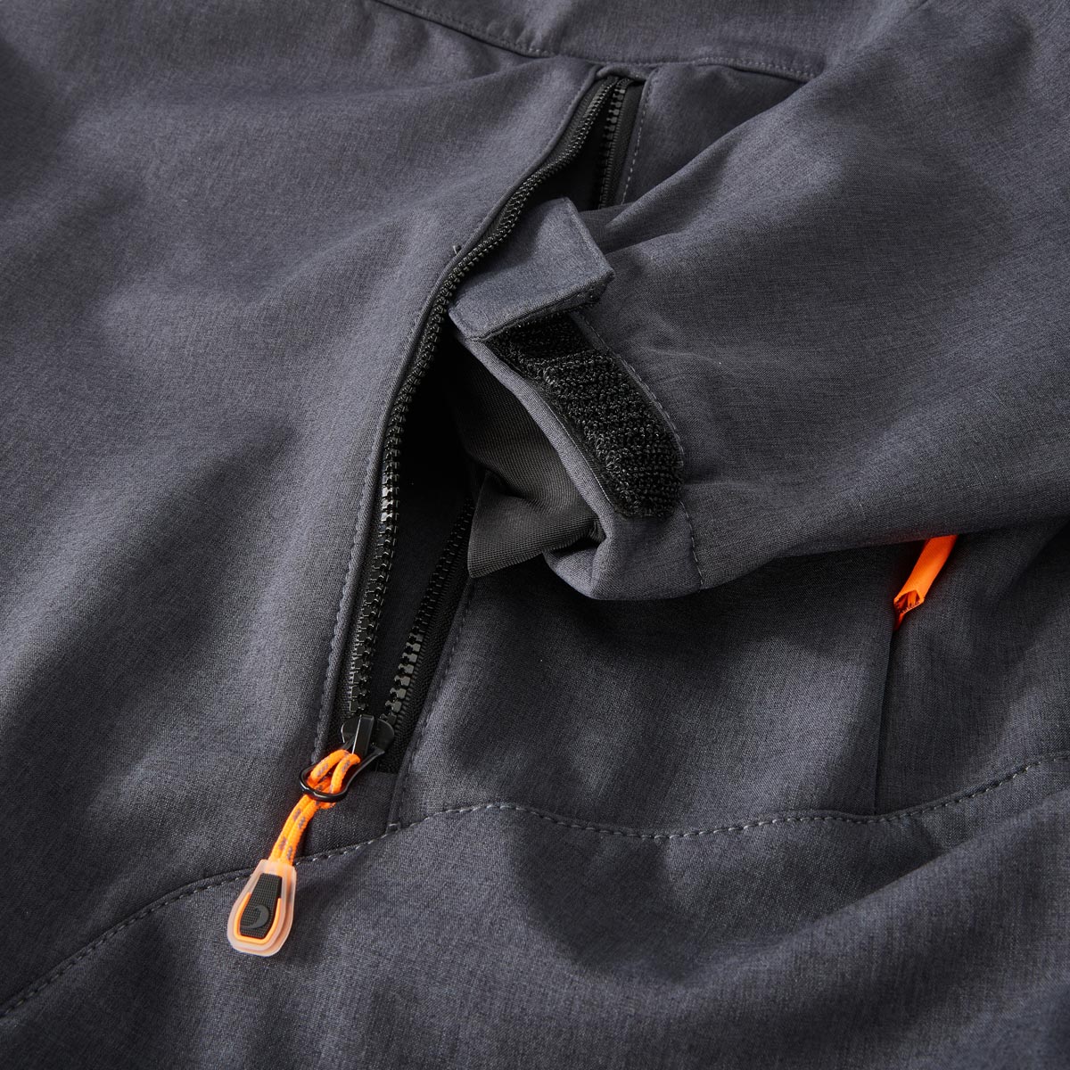 Blue Wave Softshelljacke "Mads", wasser- und winddicht anthrazit