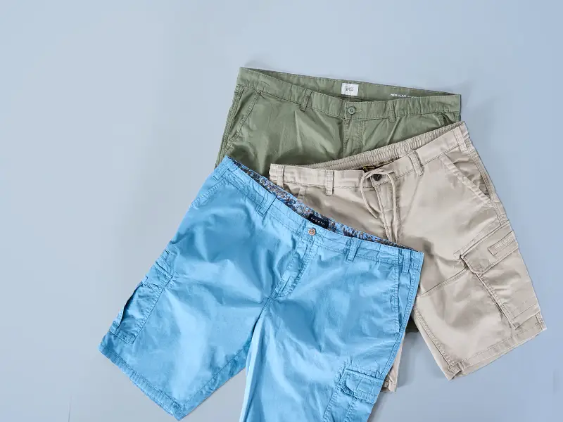 Herren-Shorts in Blau, Beige und Oliv für bequeme Sommerlooks in großen Größen
