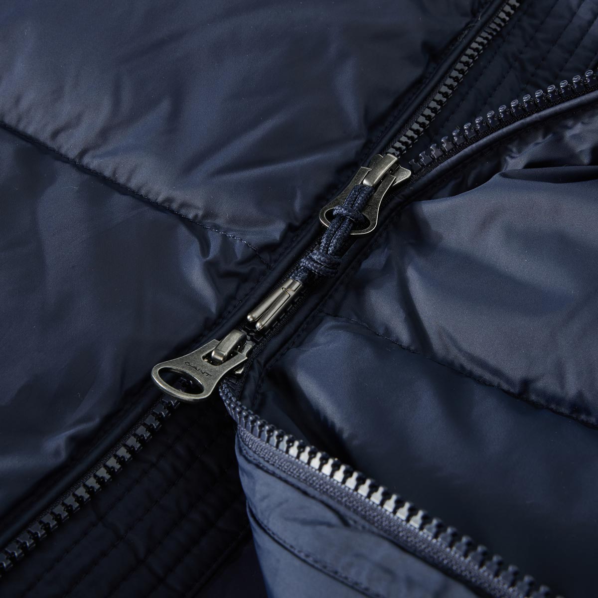 Gant Wattierte Steppjacke, wasserabweisend dunkelblau