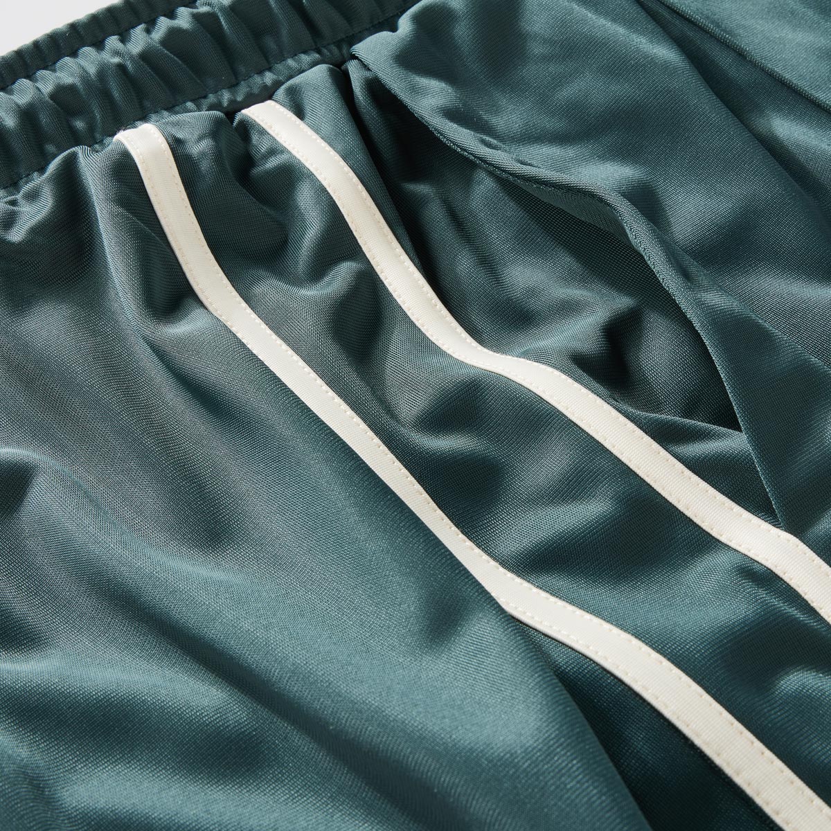 North Jogginghose mit Biese grün