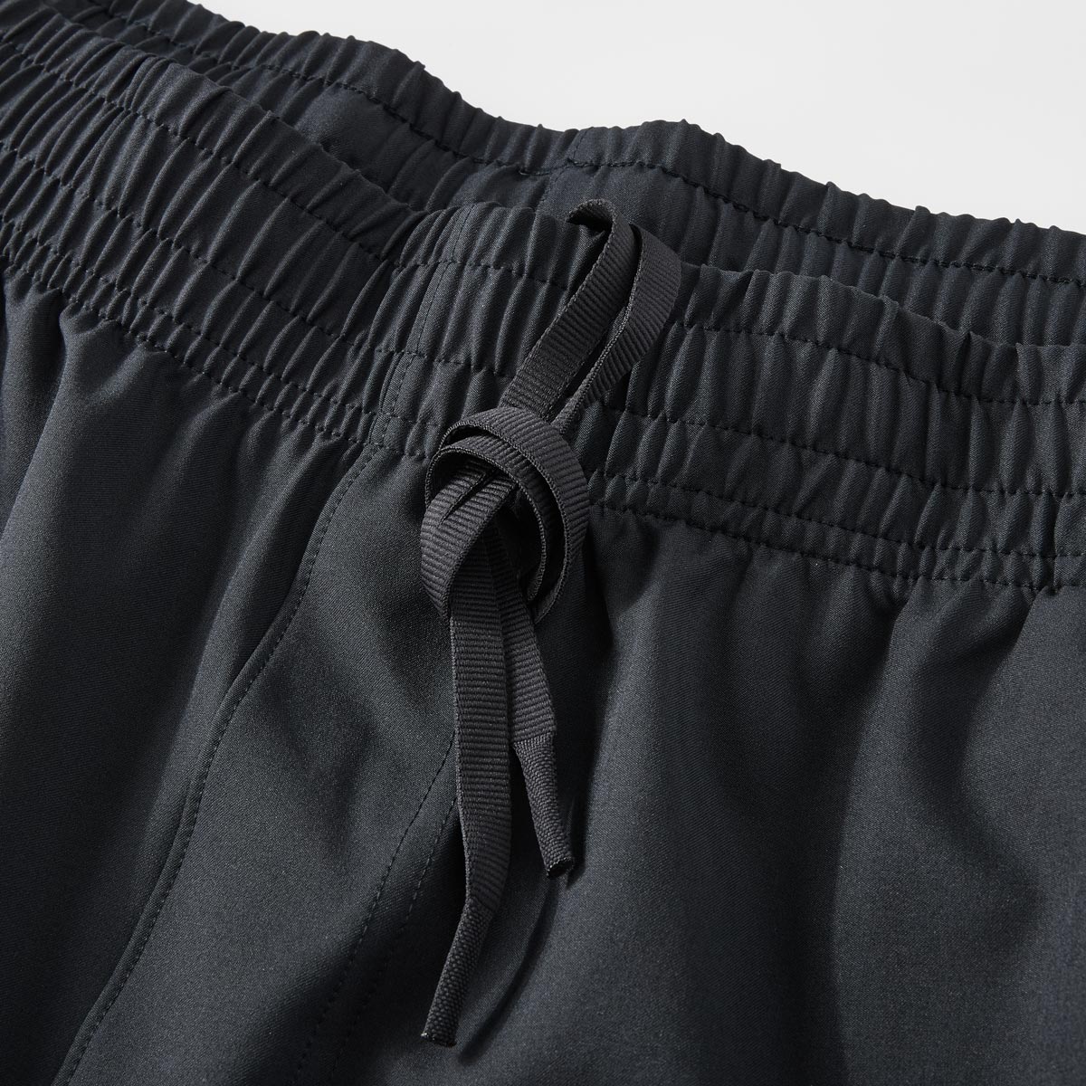 Under Armour Jogginghose mit Elasthan, atmungsaktiv schwarz