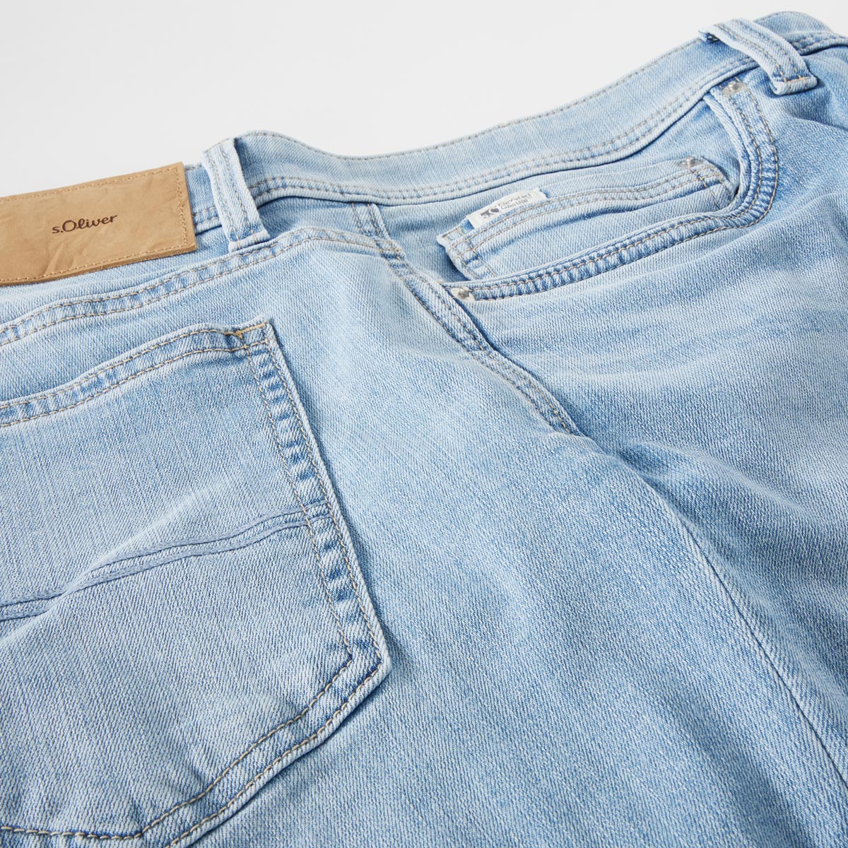 s.Oliver Stretch-Chino-Shorts "Casby", Regular Fit blau