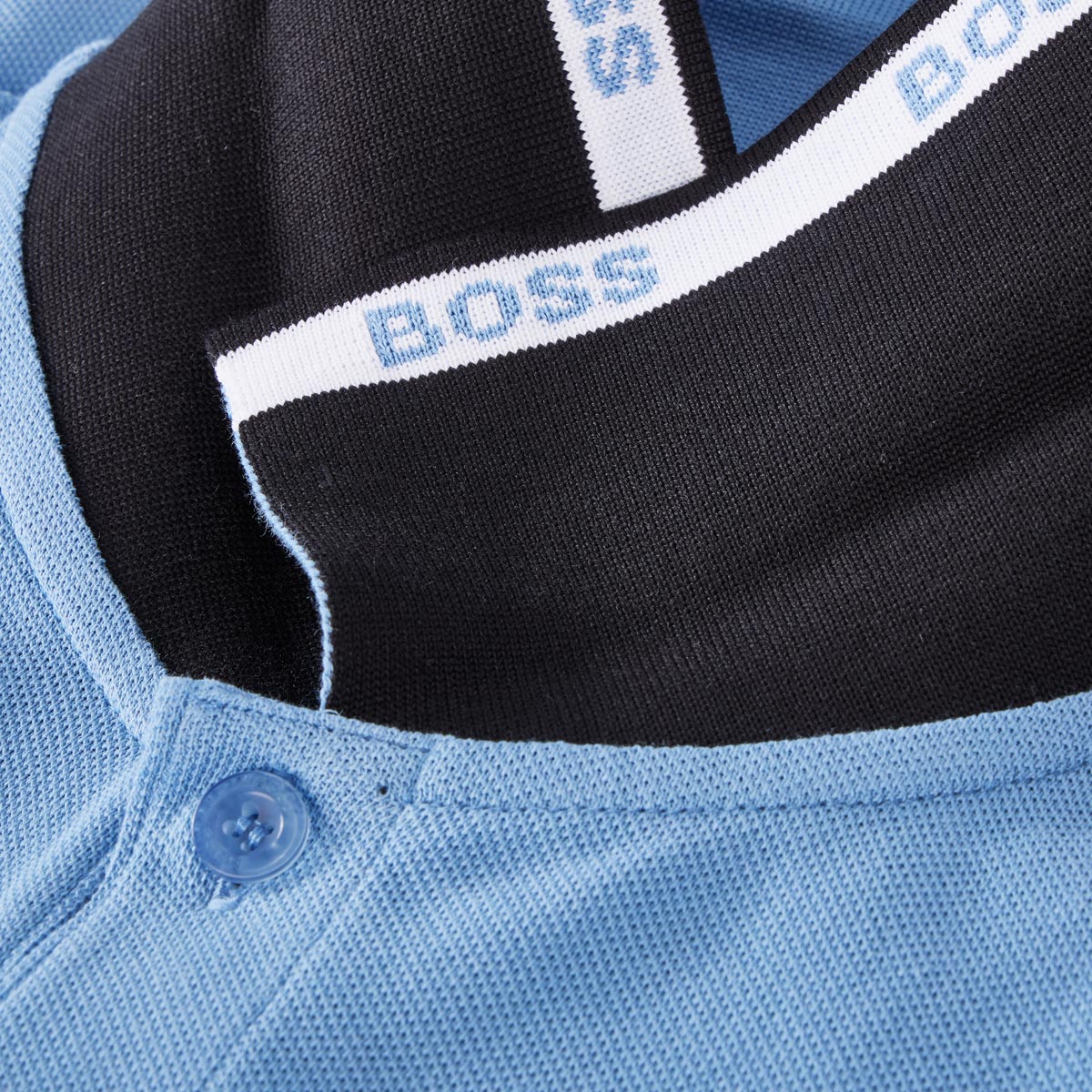 BOSS Poloshirt mit Kontrastdetails hellblau